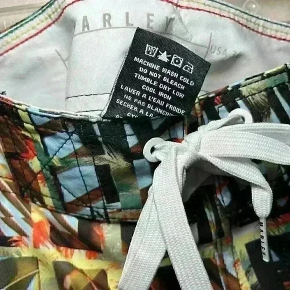 Bob Marley One Love Men’s Board Shorts Size 36 Rasta Swim Trunks - Picture 5 of 5